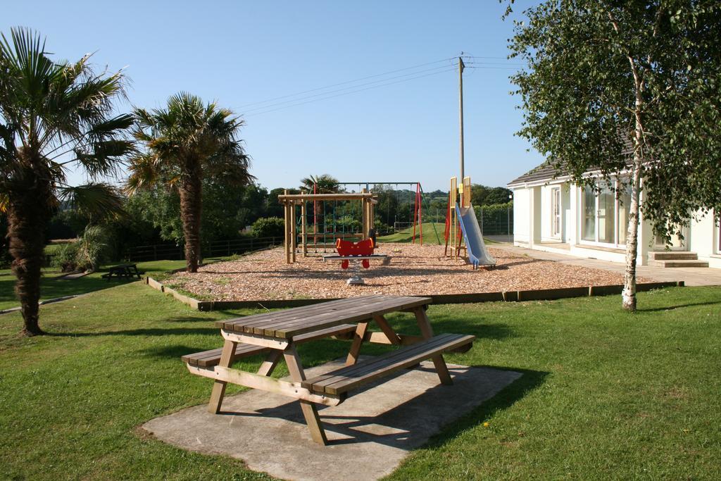 Ivy Tower Cottages Saint Florence Εξωτερικό φωτογραφία